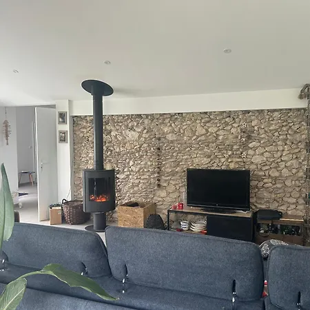 Charmante Maison Renovee Proche Et Foret Avec Jardin - Fr-1-652-57 *